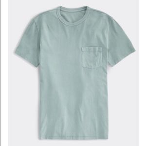 NWT Men’s Vineyard Vines Tee